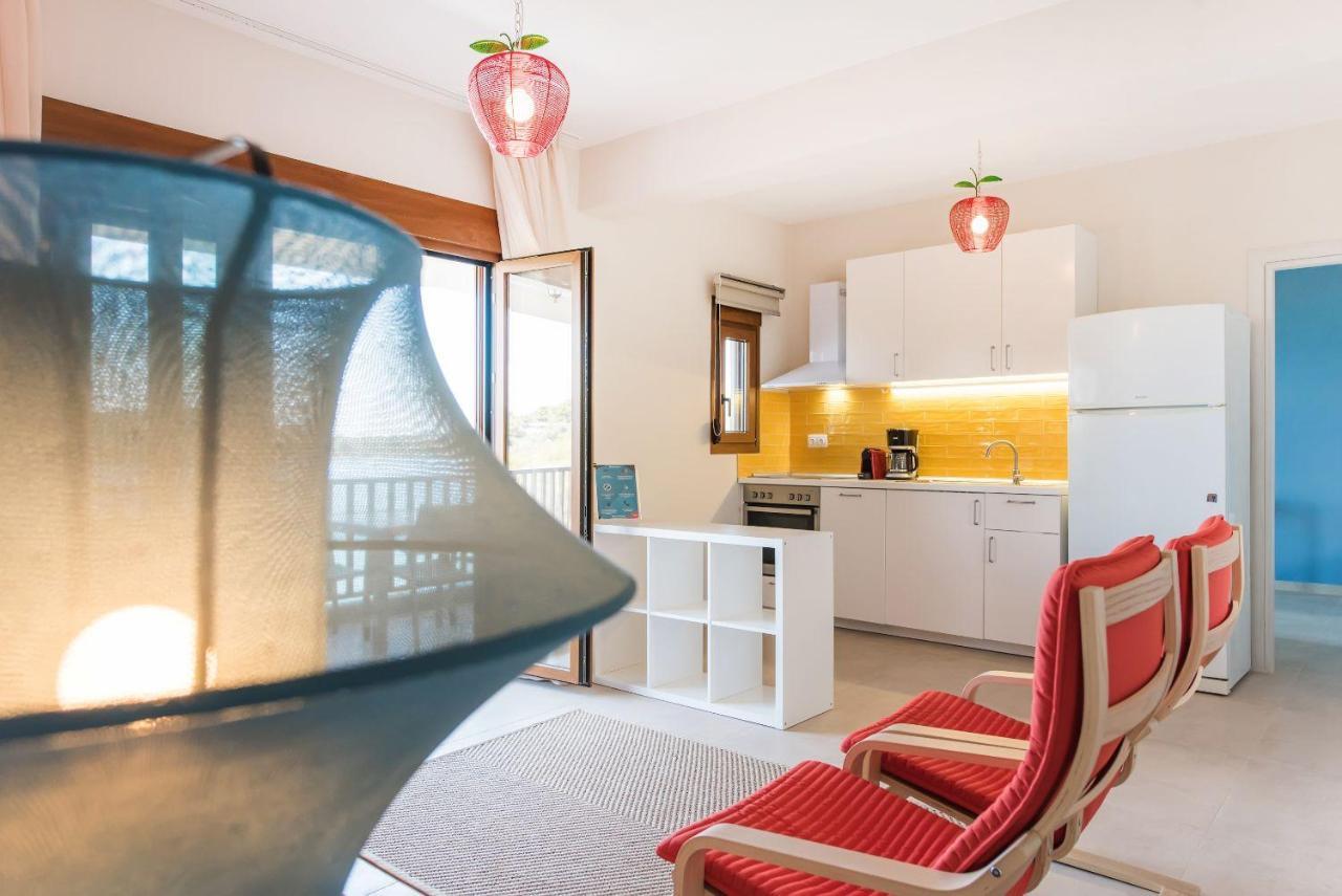 Nereus & Oceanus Beachfront Apartments, Lagonisi Beach #Feelslikehome Ormos Panagias Exterior foto